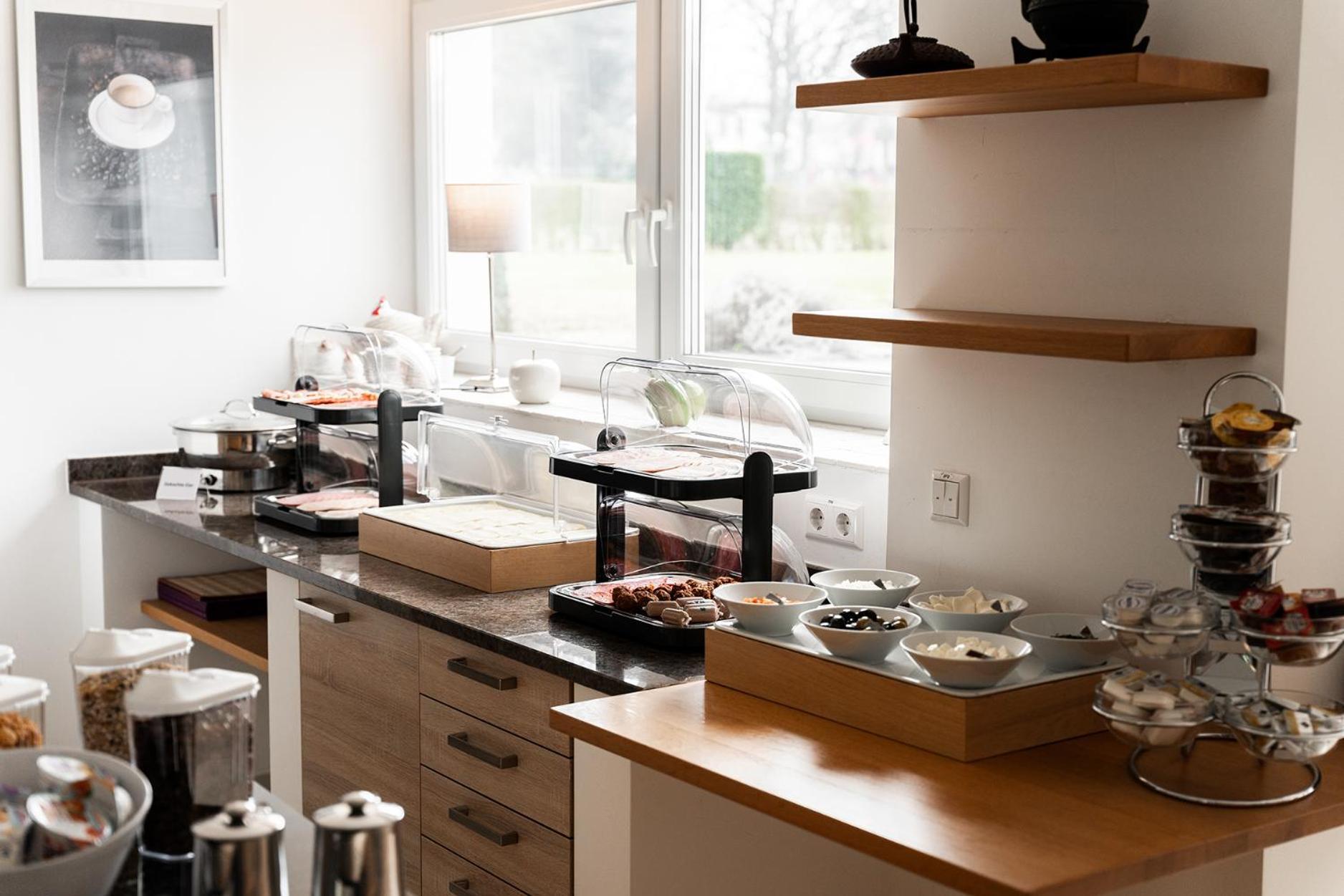 Hotel Vier Jahreszeiten Therme & Kliniken Bad Krozingen Naehe Freiburg & Schwarzwald Ideal Fuer Wellness Kur & Business Ausfluege 24H Check In- Wlan & Parken Gratis Luaran gambar