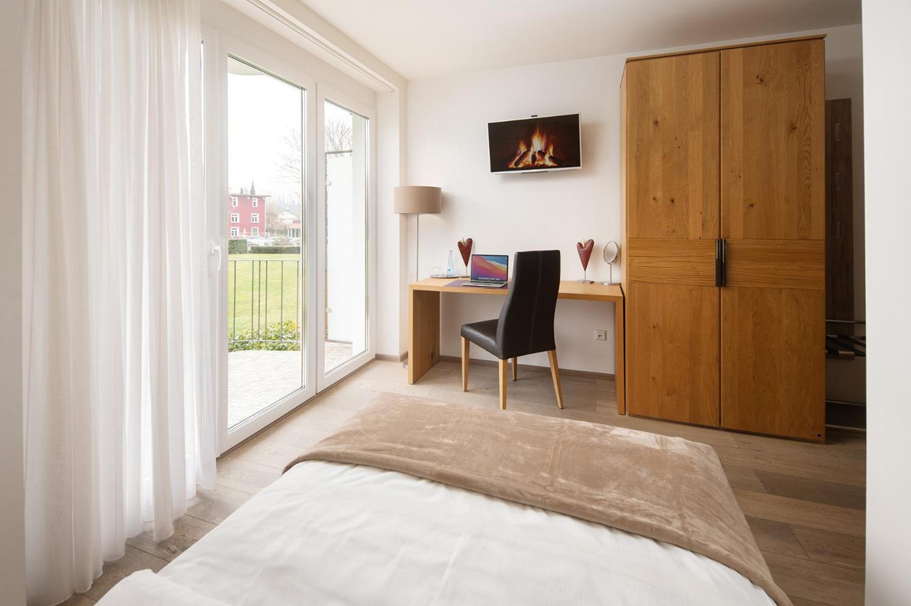 Hotel Vier Jahreszeiten Therme & Kliniken Bad Krozingen Naehe Freiburg & Schwarzwald Ideal Fuer Wellness Kur & Business Ausfluege 24H Check In- Wlan & Parken Gratis Luaran gambar